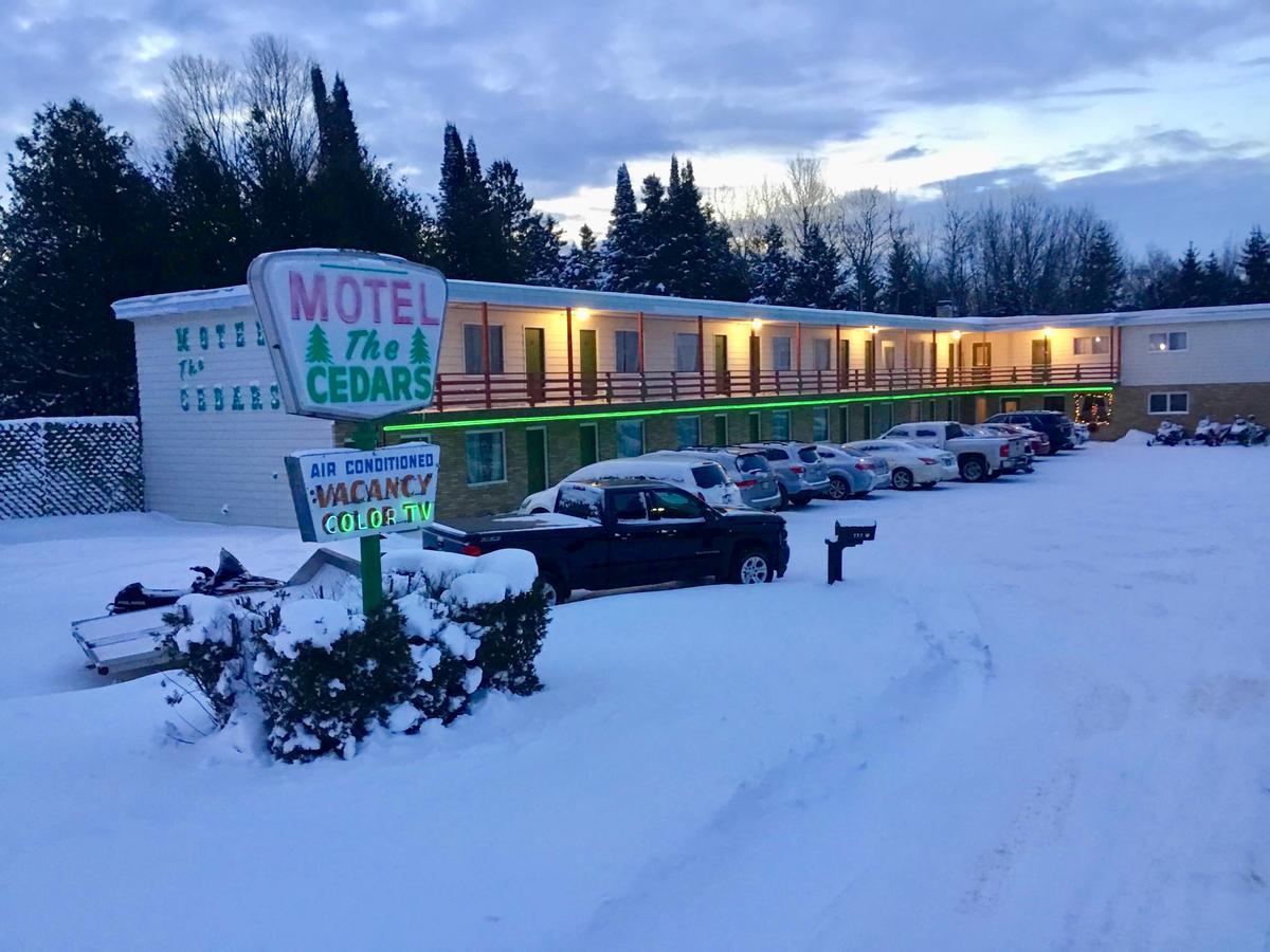 Cedars Motel Айронвуд Экстерьер фото