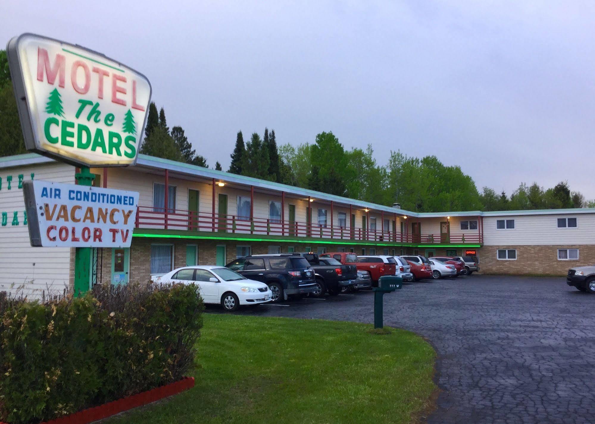 Cedars Motel Айронвуд Экстерьер фото